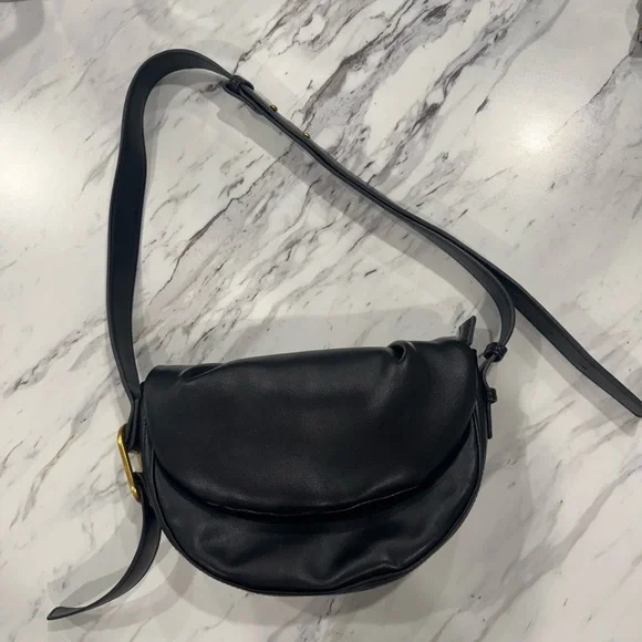 Flour Half Moon Crossbody Women's Street Level Black - Picture 2 of 15